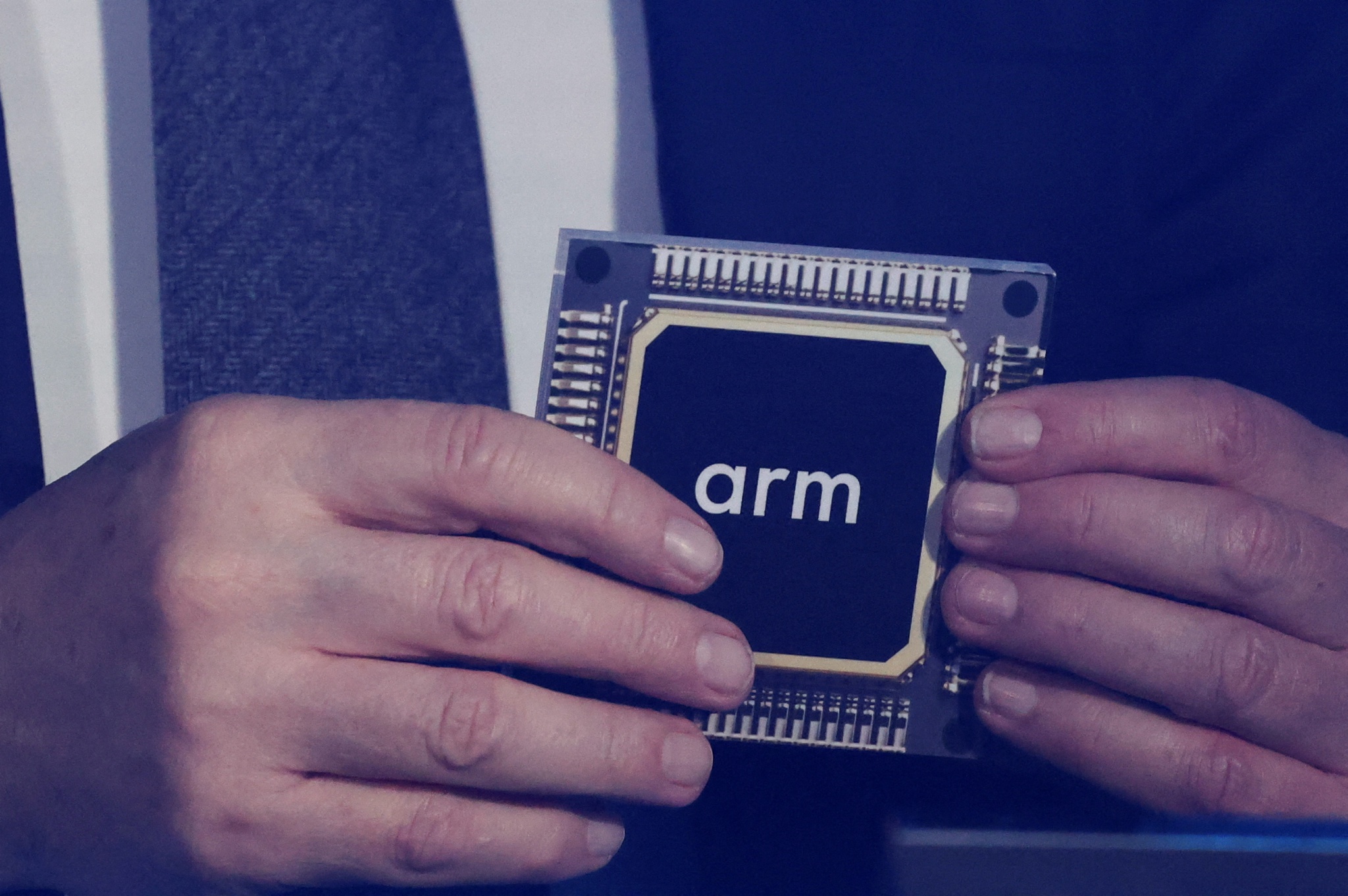 ARM: Верховный архитектор цифрового мира. История компании, которая держит за ядра весь мир